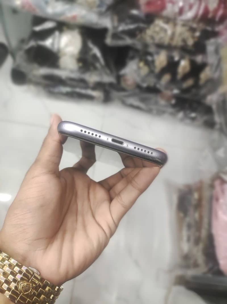 Apple iPhone 11 1