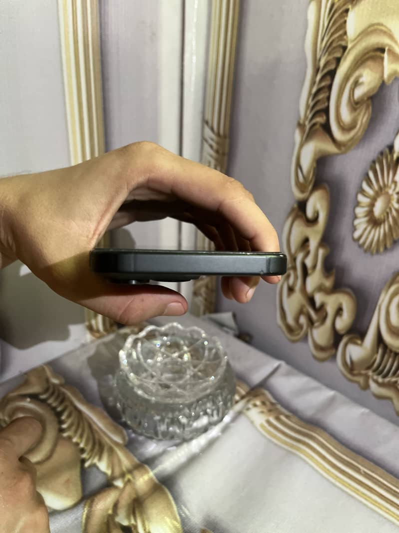Apple iPhone 15 Pro Max 7