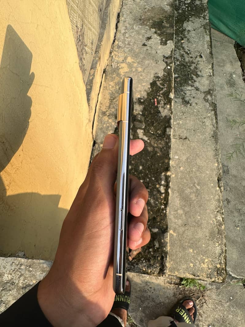Google Pixel 7 Pro 4