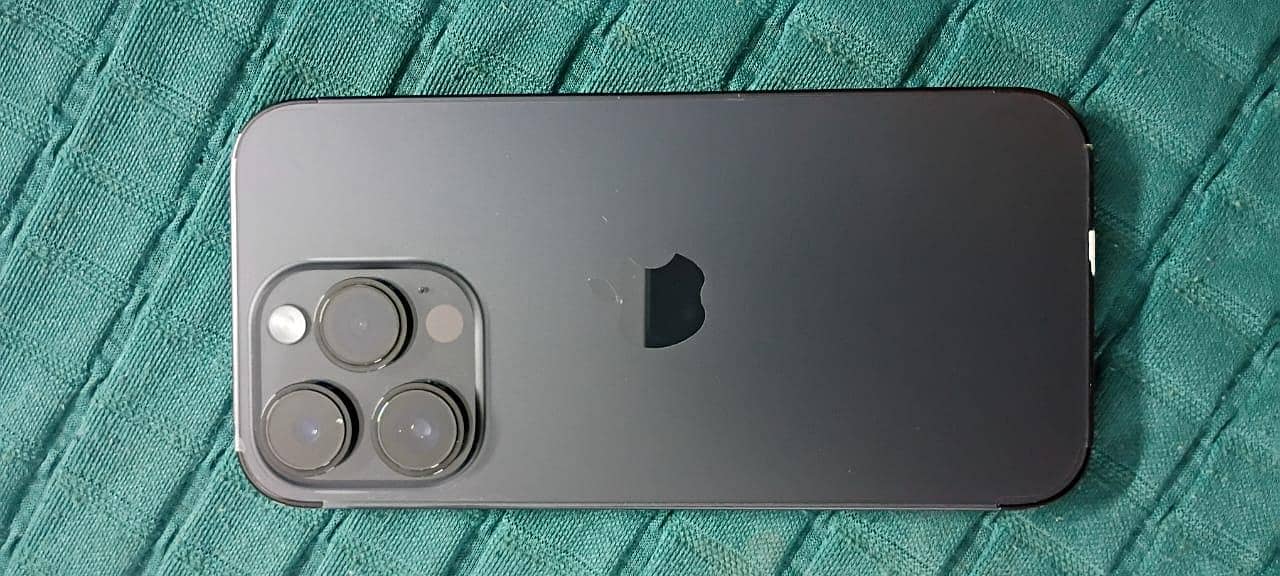 Apple iPhone 14 Pro 0