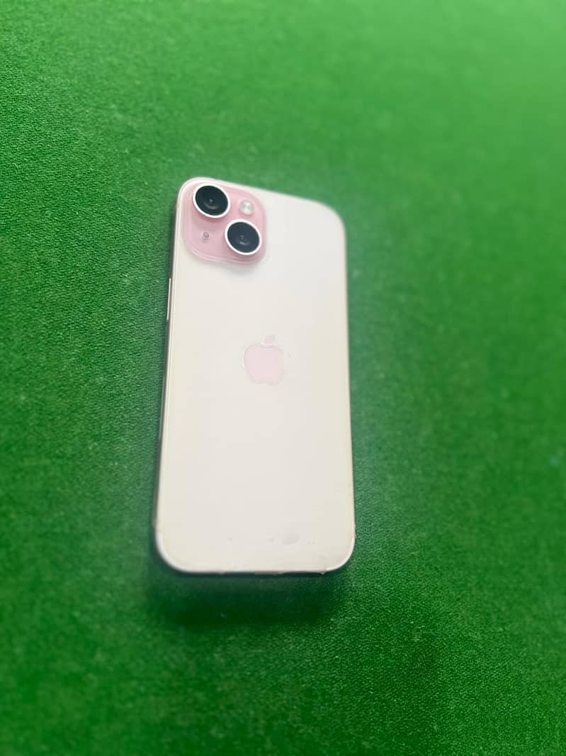 Apple iPhone 15 1