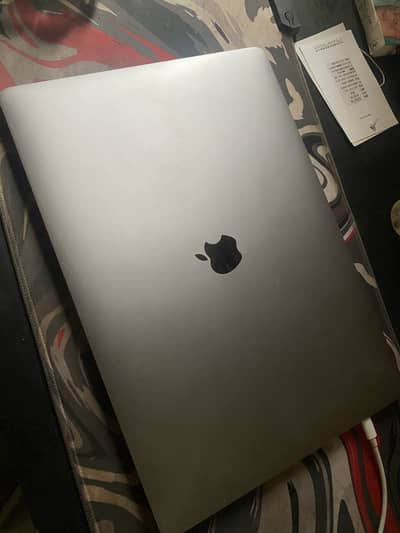 Macbook pro 2019 15 inch