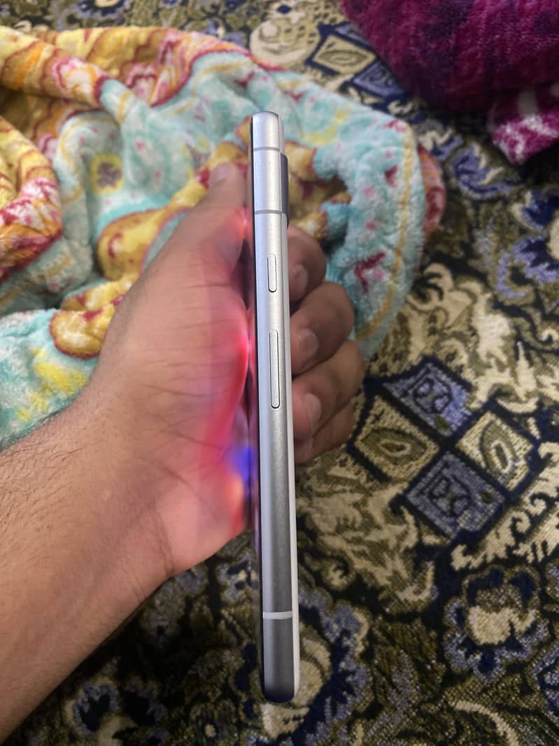 Google Pixel 7a 3