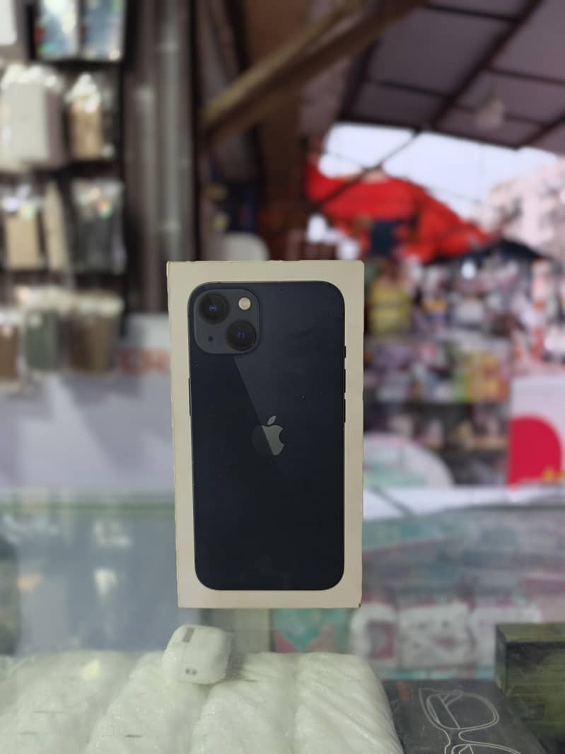 Apple iPhone 13 6