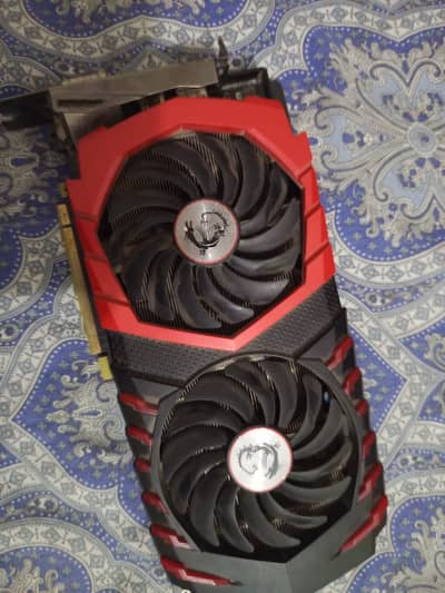 Msi GTX 1060  6 GB ddr5 (no display fan lights moving)