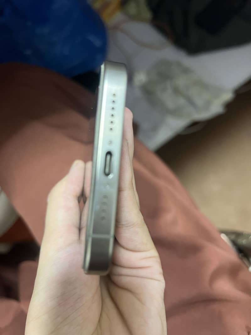 Apple iPhone 15 Pro Max 1