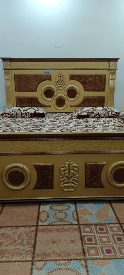 one bed with side tables and one dressing set and one set Bartan Almar