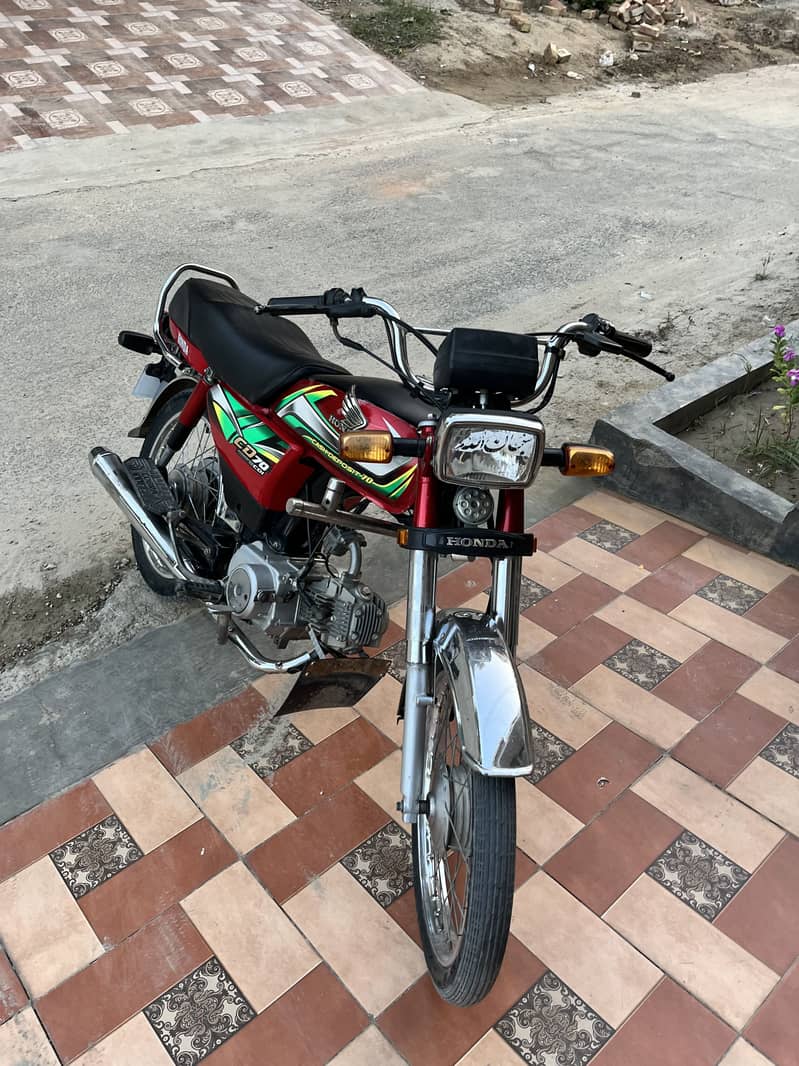 CD 70 2022 model 0