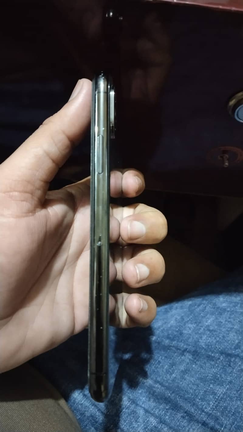 Apple iPhone X 1