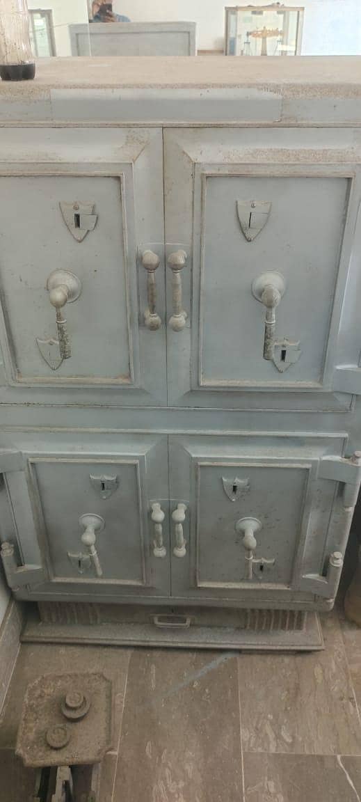 safe locker 3