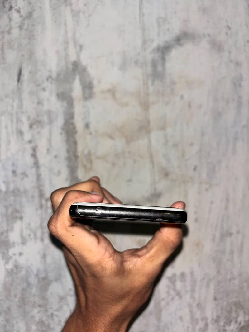 Google Pixel 6a 5