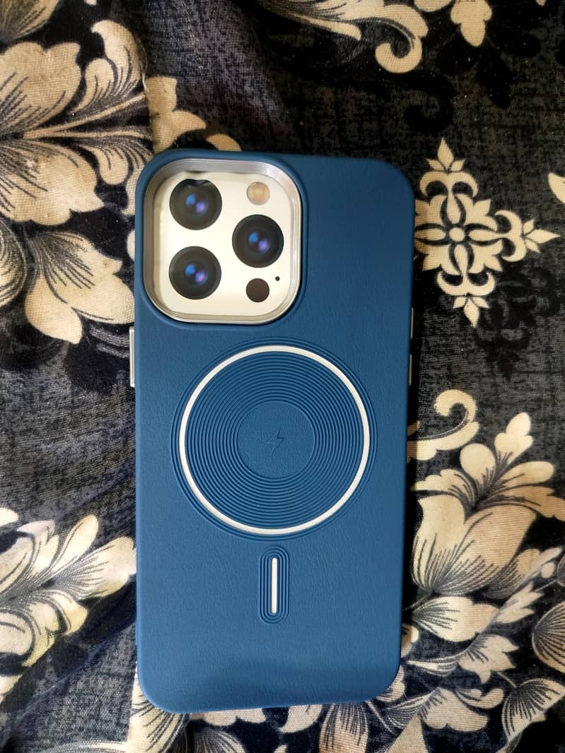 iPhone 15 Pro Max 5