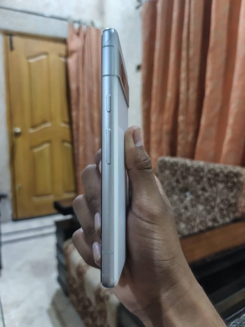 Google Pixel 7a 1