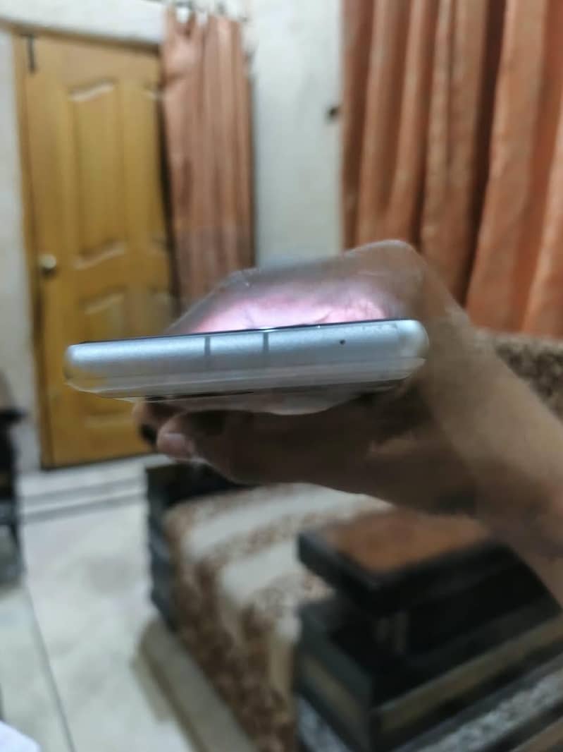 Google Pixel 7a 3