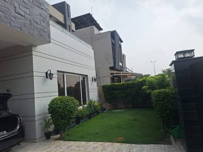 1 Kanal 6 Bedrooms Full House (Double Unit) available for sale In DHA Phase 06, D Block