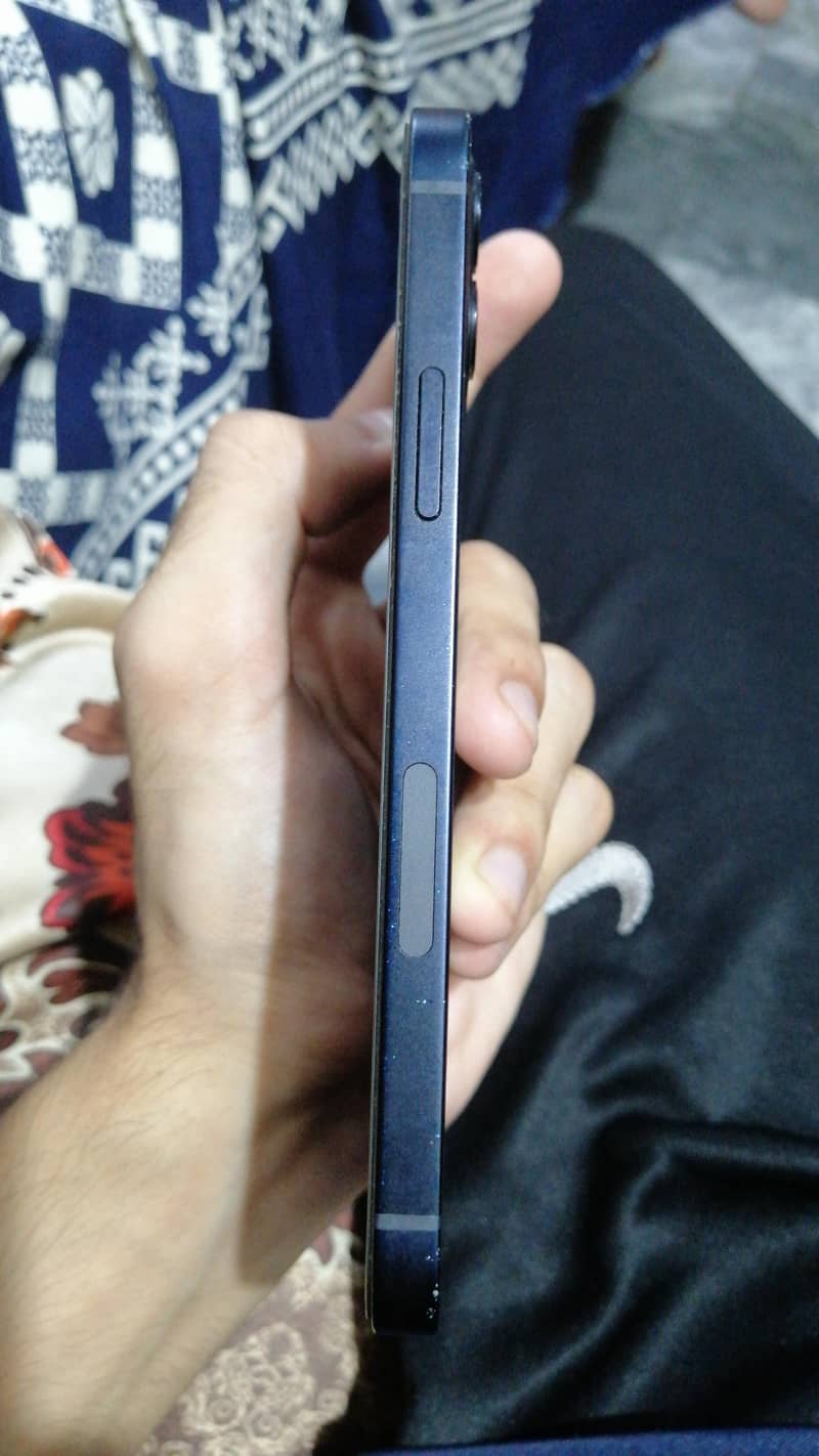 Apple iPhone 12 2