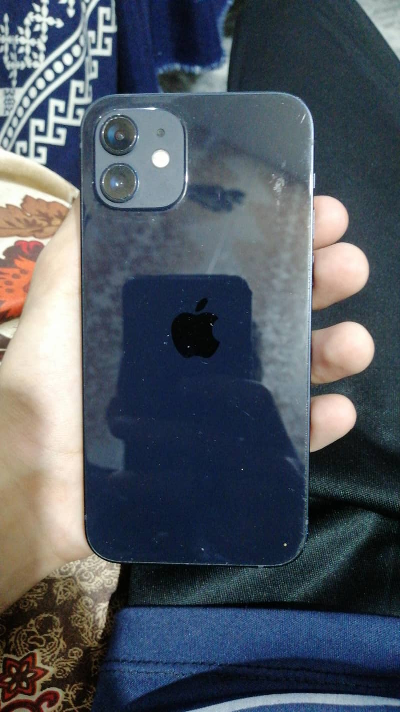 Apple iPhone 12 3
