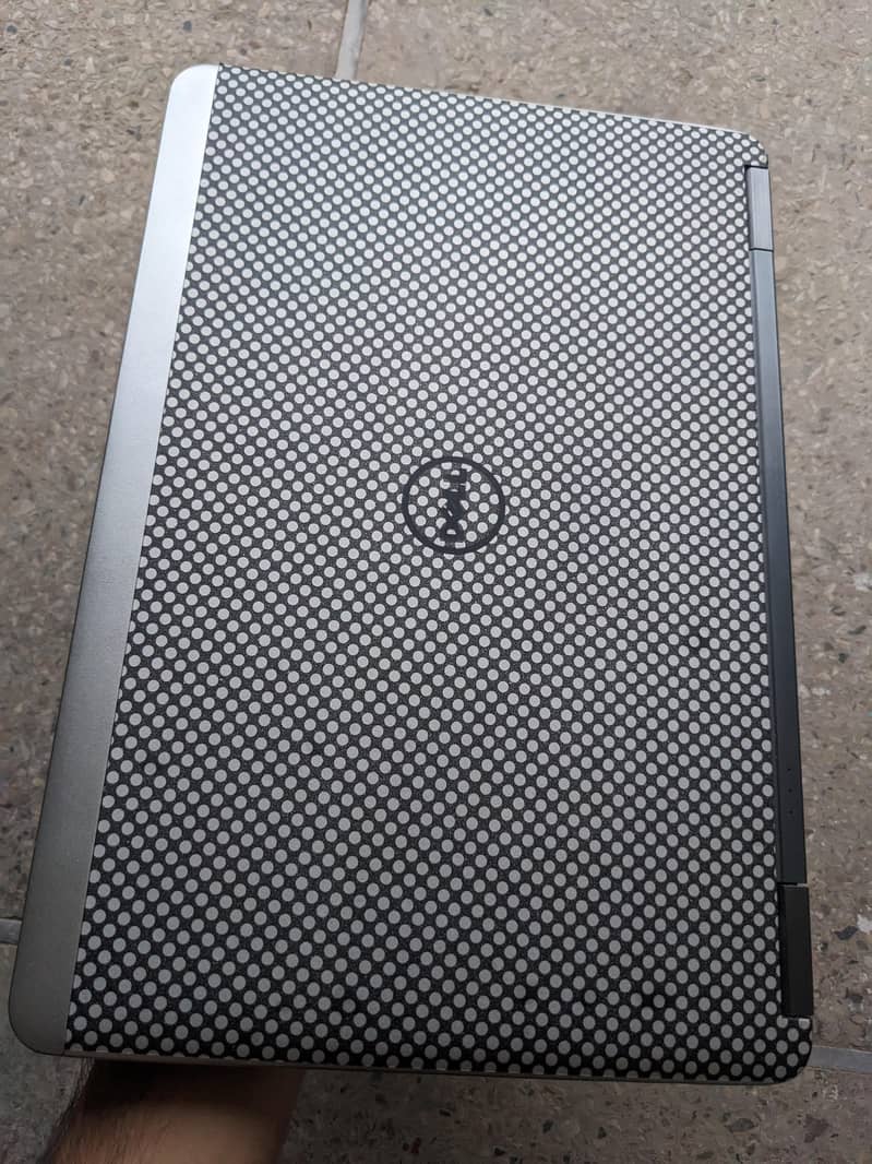 DELL Latitude E7240 0