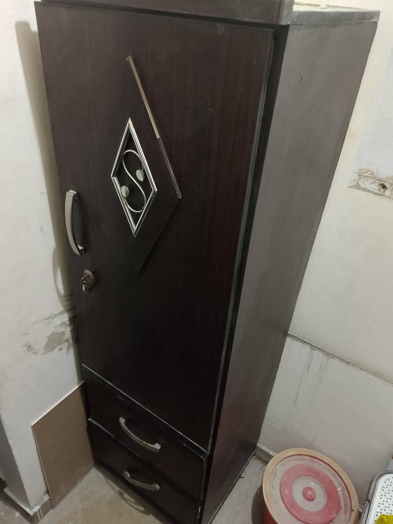 Wardrobe (Almari) 1