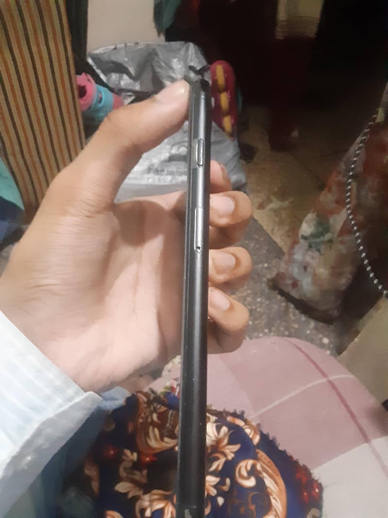 Apple iPhone 7 Plus 5