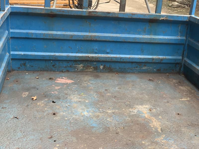 100cc loader 3
