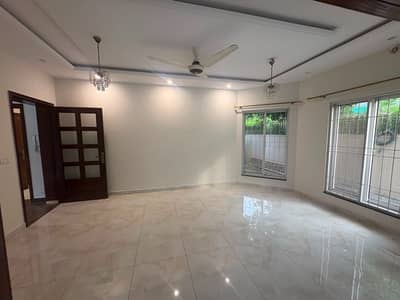 01 Kanal Double Unit House For Rent In DHA Phase 1 Lahore.