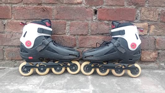 Skating shoes twister