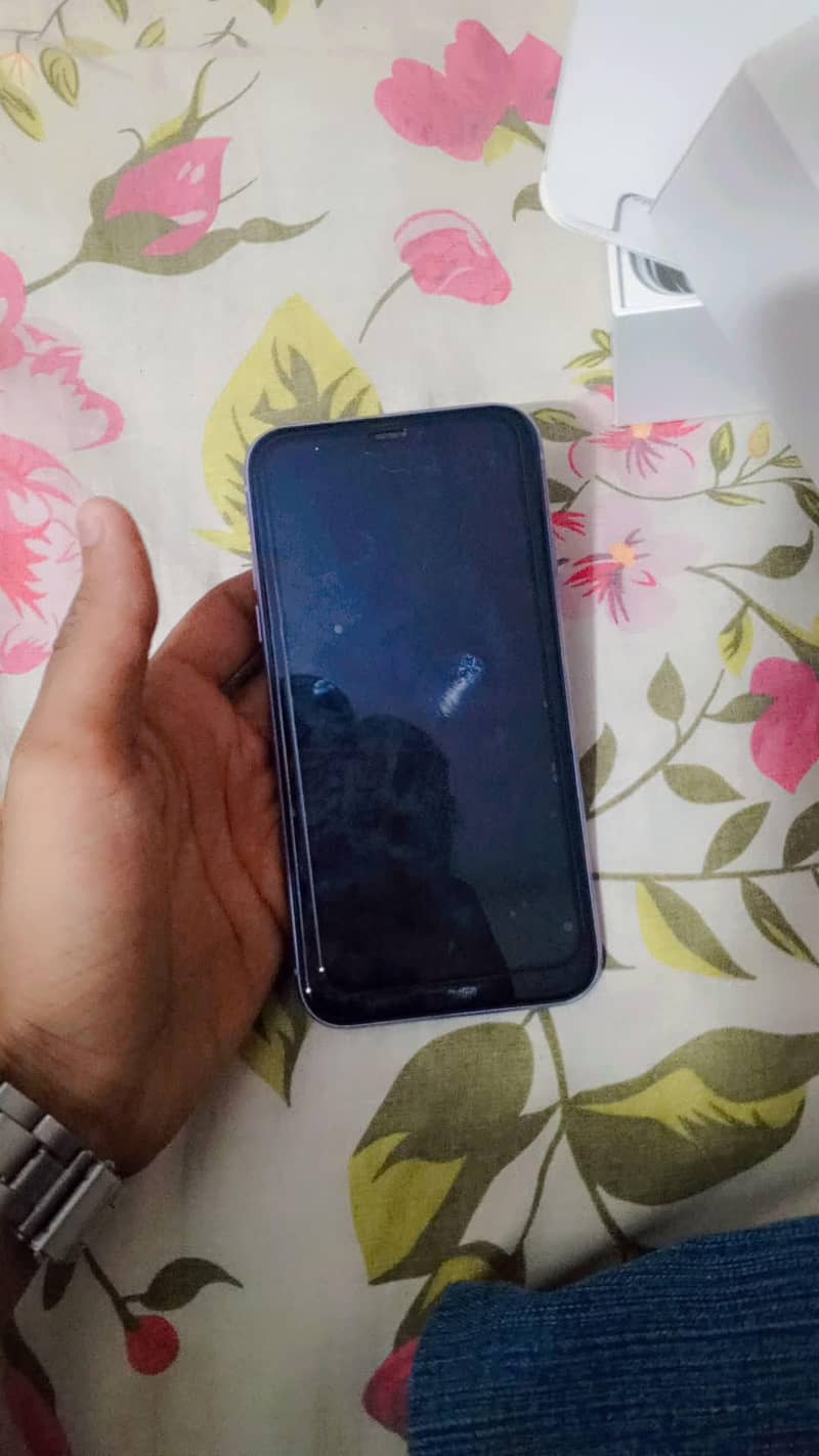Apple iPhone 11 7