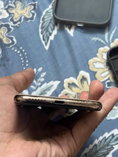 Apple iPhone XS