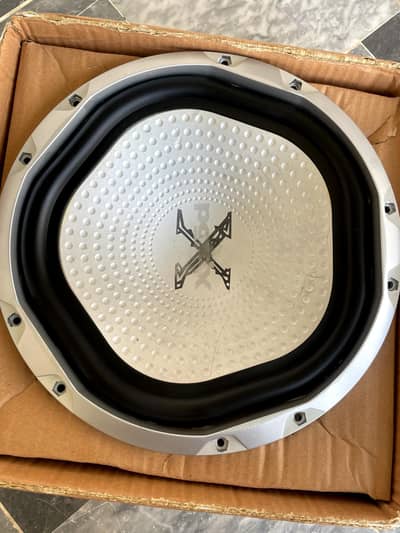 Sony explod subwoofer 2000watts double magnetic