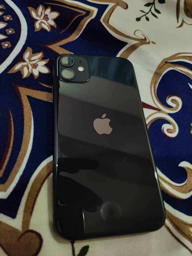 Apple iPhone 11 4