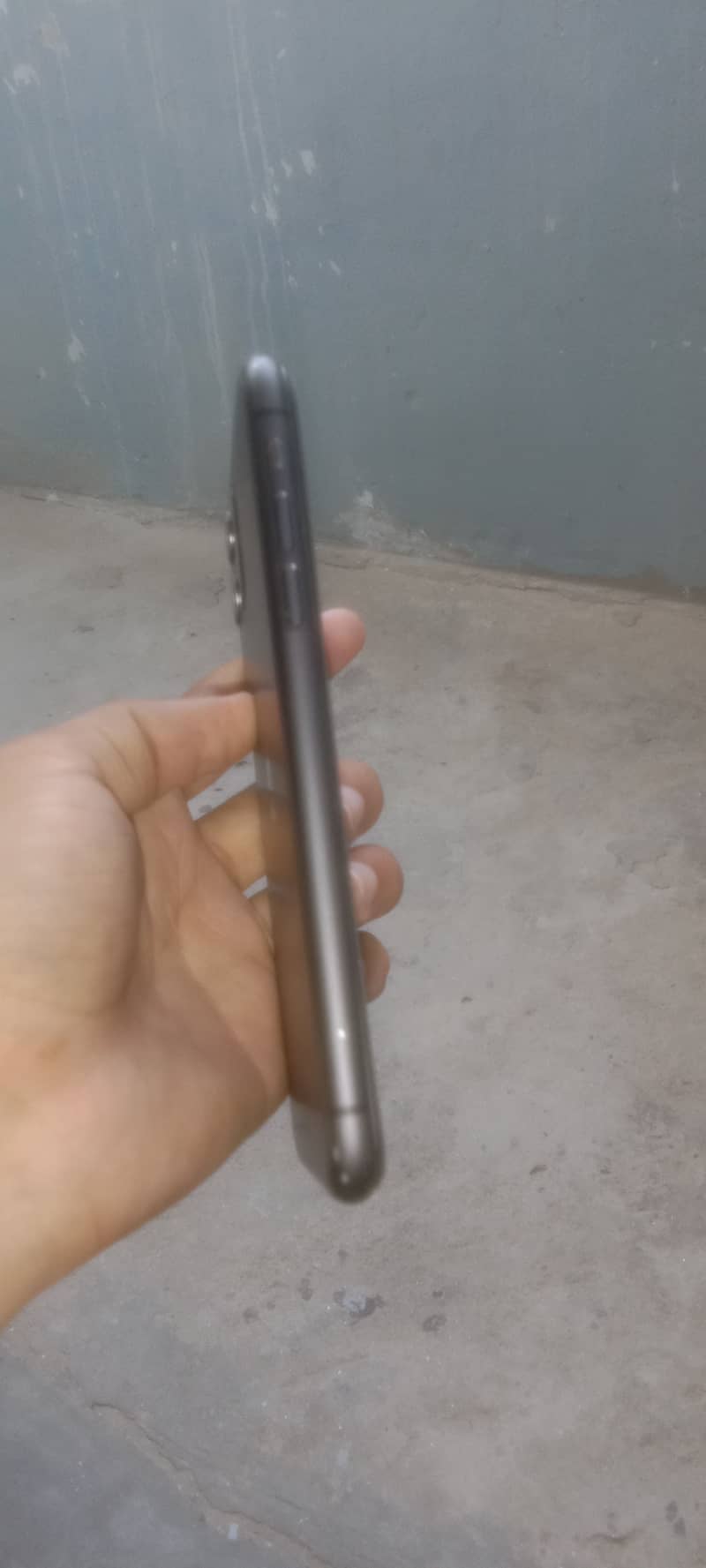 Apple iPhone 11 4