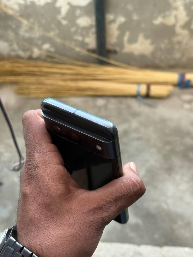 Google Pixel 8 0