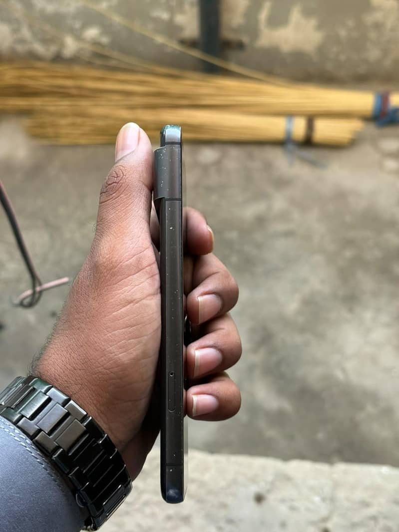 Google Pixel 8 2