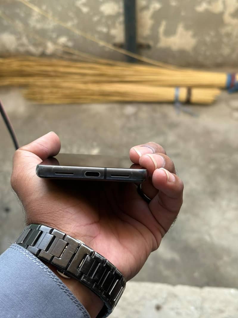 Google Pixel 8 3