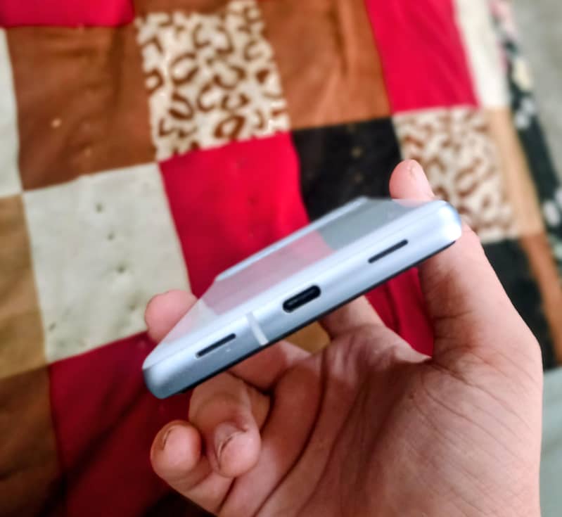 Google Pixel 7a 2