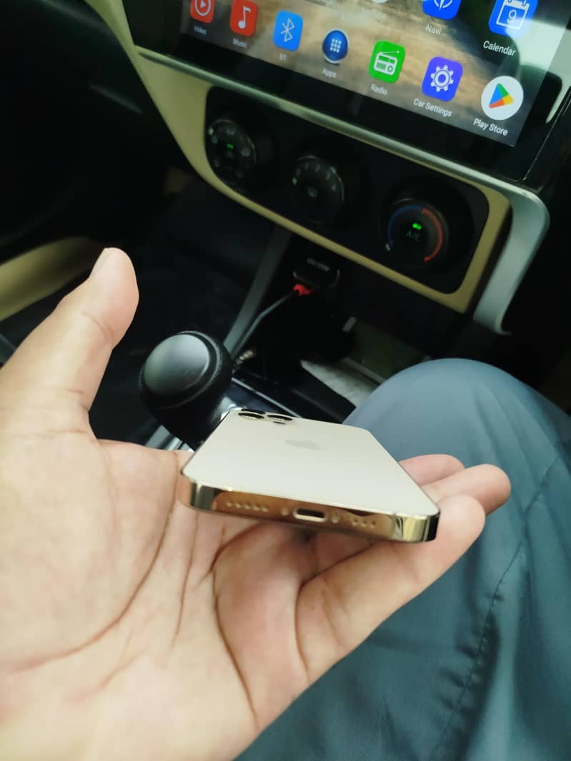 Apple iPhone 12 Pro 2