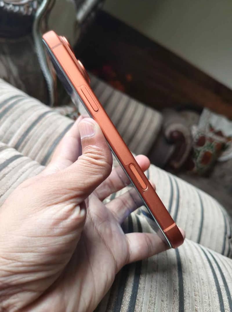 Apple iPhone 17 Pro Max 0