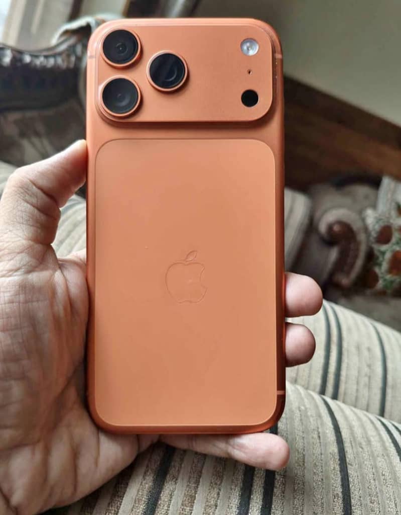 Apple iPhone 17 Pro Max 1