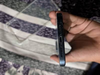 iphone 12 pro Max for urgent sale  jis bhi ko chyee wo dm ma message