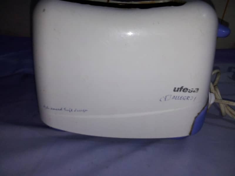 bread toaster 0