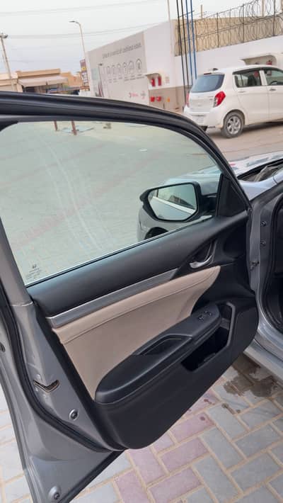 Honda Civic Oriel 2017