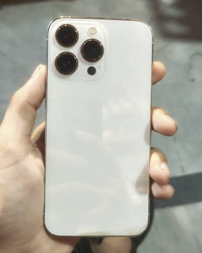 iPhone 13 Pro waterpack  non all sim working physically