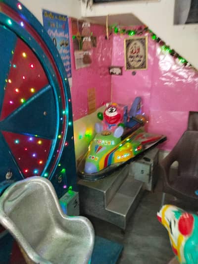 03041385306