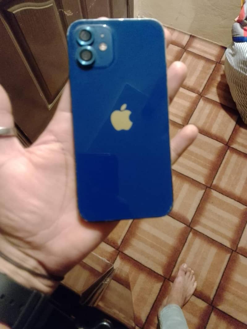 Apple iPhone 12 0
