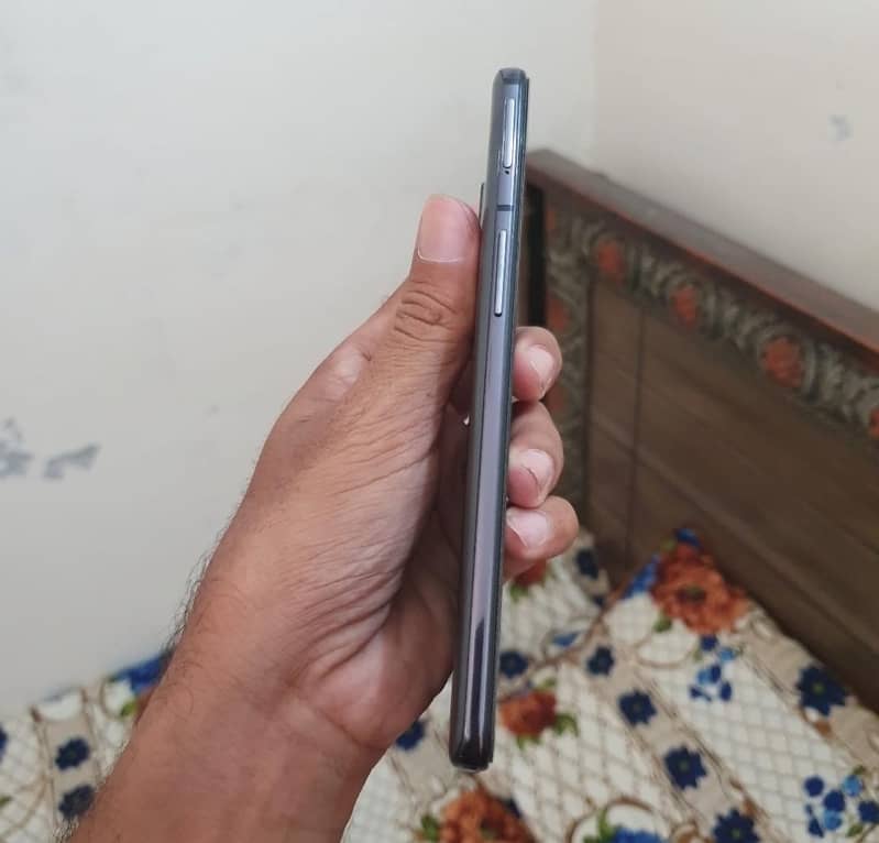 One Plus 7 5