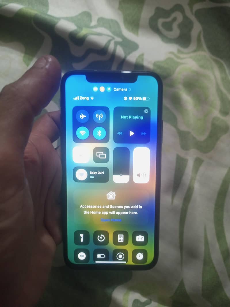 Apple iPhone X 4