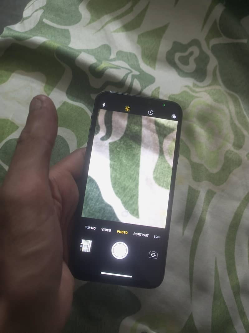 Apple iPhone X 5