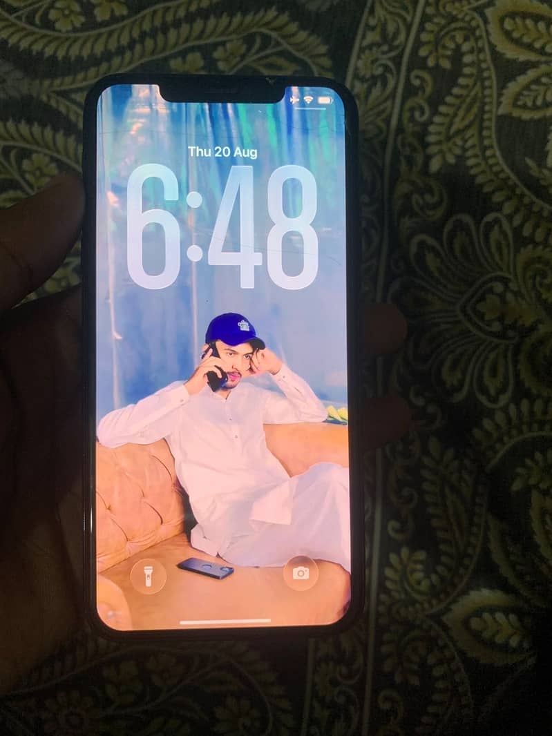 Apple iPhone 11 Pro Max 2