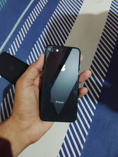 Apple iPhone 8